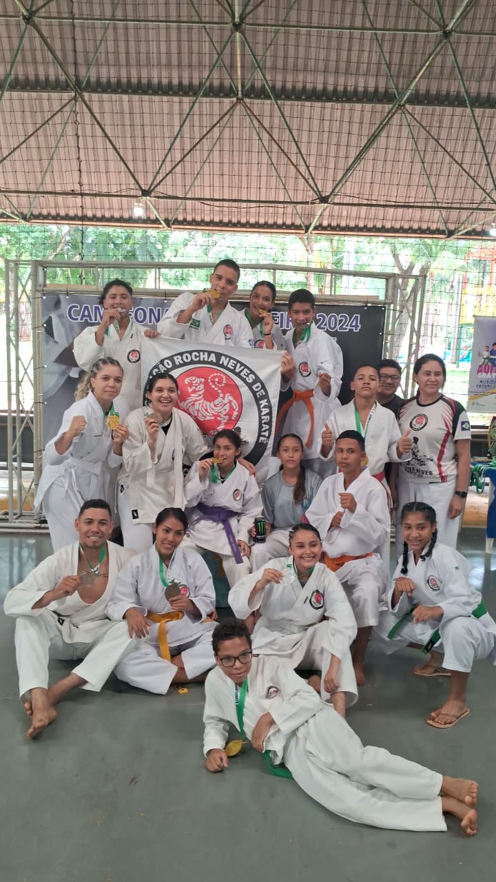 Equipe Rocha Neves no Campeonato Brasileiro Uberaba/MG 2024 com medalhas